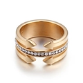 Elegante anello in acciaio inossidabile placcato oro 18K con frecce e zirconi scintillanti - US 6 / Oro (KR43373-K)