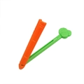 Carrot-shaped orange food sealing clip with green handle for snack bag storage - Carrot Single Bulk