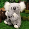 Set di peluche koala grigio e bianco con mamma e bambino su legno muschiato - Grigio Madre-Figlio