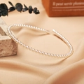 Elegant pearl headband with white round pearls on a slim gold metal base in vintage style - Single Row Milky White Pearls-Simple