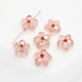 Detailoverzicht van zes roze glazen bloemkralen voor DIY sieraden met gouden metalen pin - 10# Lichtroze Kleine Bloem