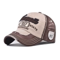 Détail d'une casquette Hawaii vintage avec broderie 3D et bordure à l'effet délavé - Réglable / Café Hawaï