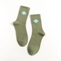 Olivgrüne wadenhohe Baumwollsocken mit blau-weißen bestickten Planetenmustern - Grün