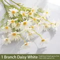 Artificial white daisy stem 53cm long with realistic silk petals and yellow stamen - 5-Head White Single Branch