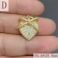 Détail du pendentif cœur avec nœud en zircone montrant la taille de 20,8 mm - Pendentif Cœur Noeud Papillon (Style D) / 20.8*20.8mm