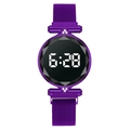 Reloj digital LED violeta para mujer con detalles de pedrería y correa milanesa magnética - Púrpura
