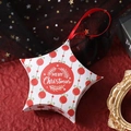 Weiße sternförmige Weihnachtsgeschenkbox mit rotem Band und Merry Christmas Motiv - Rote Weihnachtskugel (Rotes Band)