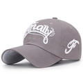 Gorra de béisbol de algodón gris con bordado 3D finally blanco y detalle lateral F - Gris / Ajustable