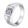 Anello classico da uomo in argento con moissanite rotonda e diamanti laterali - Fascia Larga Micro-Pavé Dominante (NJZ-130)