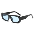 Lunettes de soleil rectangulaires Y2K avec monture noire brillante et verres bleus - Monture Noire Verres Bleus