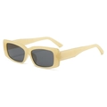 Retro-rechteckige Sonnenbrille in cremefarbenem Rahmen mit breiten Bügeln und Gläsern - Gelee Gelber Rahmen Graue Linse
