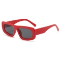 Lunettes de soleil rétro carrées avec monture épaisse rouge brillant et verres gris - Monture Rouge Verres Gris Foncé