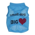Gilet per animali in rete azzurro con stampa per cani e cuore rosso - XS / Blu