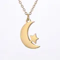 Collar de acero inoxidable dorado con un colgante minimalista de luna creciente y estrella - Dorado