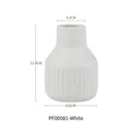 Jarrón de cerámica blanca mate con textura de rayas verticales y medidas detalladas - Pequeño / Blanco