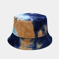 Detailansicht der Tie-Dye Cord-Fischerhut-Textur in Blau- und Orangetönen - M (56-58cm) / Grobstrick Navy Tie-Dye