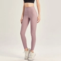 Hoch taillierte Yoga-Leggings mit Push-Up Effekt in Altrosa und Sport-Print - S / Rosa