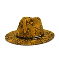 Vista dettagliata del cappello fedora giallo con motivo a serpente, fascia nera e fibbia - M(56-58cm) / Giallo