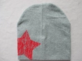 Grey knitted baby beanie featuring a vintage red star print for children - Red Pentagram / Gray