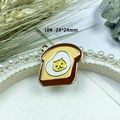 Anhänger Katze auf Toast aus Zinklegierung, gelbes Smiley-Ei Design, Größe 24x24mm - 18# Spiegelei-Sandwich