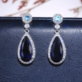 Elegante luxe druppelvormige blauwe zirkoon oorbellen met zilveren zetting - Donkerblauw