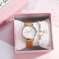 Cartoon kattenhorloge met bruine leren band en bloemarmband in een roze geschenkdoos - Bruine Kat Horloge Armband Cadeaubon Set / Bruin