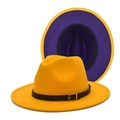 Dettaglio cappello fedora in lana gialla con cinturino in pelle nera e tesa viola - M(56-58cm) / Esterno Giallo Interno Viola Bicolore