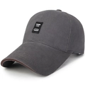 Gorra de béisbol de algodón gris oscuro con parche de logo y borde de visera marrón - Ajustable / Etiqueta Negra Gris