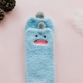 Süße blaue Korallenvlies-Socken mit Cartoon-Monster-Dino-Design für warme Füße - Einheitsgröße / Blau