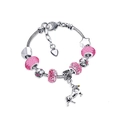 Detailansicht des Einhorn-Armbands mit rosa Strassperlen und Herzanhänger in Silberoptik - Hellrosa Einhorn
