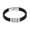 Dettaglio del bracciale in pelle intrecciata nera con quattro perle argentate incise con nomi - 1 Perlina Incisibile + Bracciale Color Acciaio