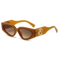 Fashionable amber tortoiseshell cat-eye rectangle sunglasses with golden S logo on temple - Brown Frame Tea Lens