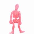 Figura di scheletro rosa flessibile in gomma TPR morbida con finitura traslucida - Rosso