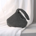Elegante borsa da sera a triangolo con strass argento e manico integrato - Pochette Morbida a Triangolo - Nero