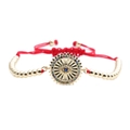 Dettaglio del ciondolo occhio del male su un braccialetto in corda rossa intrecciata - Catena di Perline in Corda Rossa Evil Eye - Stile 4
