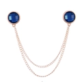Spilla per colletto con gemme blu sfaccettate e catenelle a nappa dorate - Blu