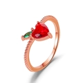 Bague charmante en or rose avec gemme rouge en cœur et pierre marquise verte en feuille - Or Rose Pomme