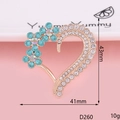 Macro detail of heart-shaped brooch with blue flowers and sparkling rhinestones - D260 Flower Heart Gold Blue