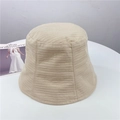 Chapeau bob beige à texture plissée en tissu souple pour protection solaire d'été - Ajustable M (56-58cm) / Beige
