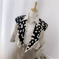 Knitted houndstooth vest scarf in black and white pattern for women shoulder wrap - Knitted Pointed Houndstooth Black