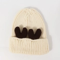 Gorro de invierno de punto grueso en blanco crema con adornos de corazones marrones - Beige