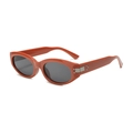 Retro-ovale, ziegelrote Sonnenbrille mit dunkelgrauen Gläsern und silbernen Metallakzenten - Jujube Rot Rahmen Graue Gläser