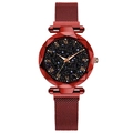 Detalle de reloj rojo con esfera estrellada, vidrio facetado y correa de imán - Rojo
