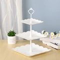 Weißer 3-stufiger quadratischer Dessertständer mit hohlem Blumenrand für Tee - 3-Stufig Quadratisch
