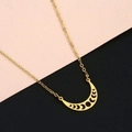 Collana minimalista in acciaio inossidabile dorato con ciondolo a fasi lunari traforate - Oro