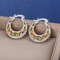 Pendientes de aro étnicos bicolor con gema verde y detalles de circón blanco - Bicolor (Oro/Plata)