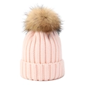 Gorro de punto acanalado rosa pálido para mujer con pompón grande de piel natural - Rosa Claro