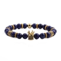 Blaues Naturstein-Perlenarmband mit goldener Krone und schwarzen Micro-Inlays am Band - Lapislazuli Große Kronenperle