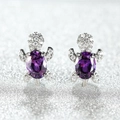 Détails des boucles d'oreilles tortue en argent avec pierre violette et zircons blancs - Plaqué Platine Zircone Violette