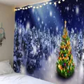 Kerst wandtapijt met versierde boom en besneeuwd bos onder een sterrenhemel - Patroon-5